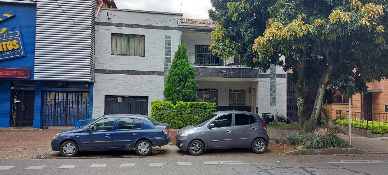 Hotel Laureles Home Medellín Exteriör bild