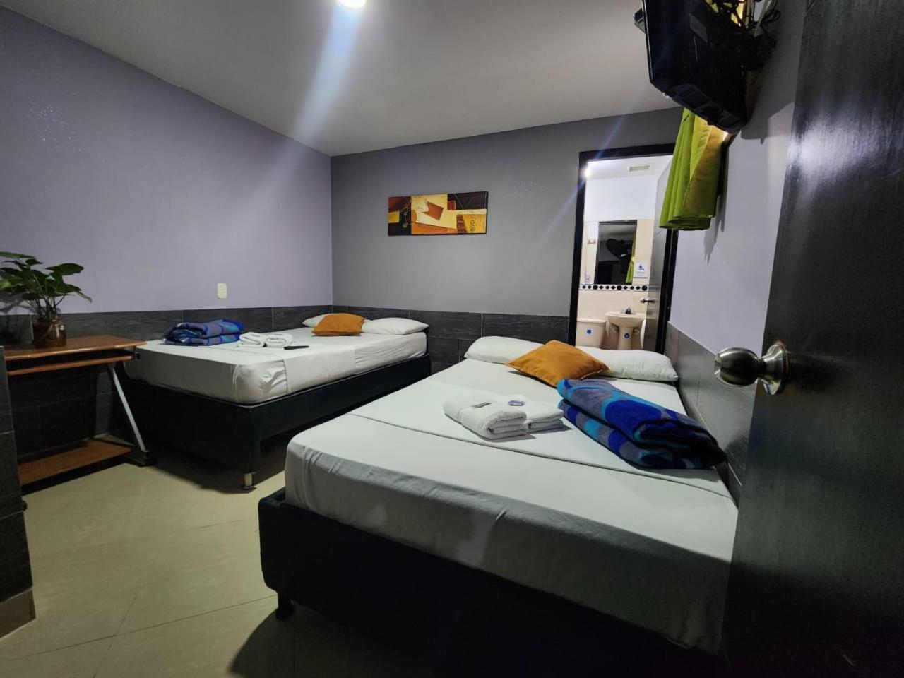 Hotel Laureles Home Medellín Exteriör bild