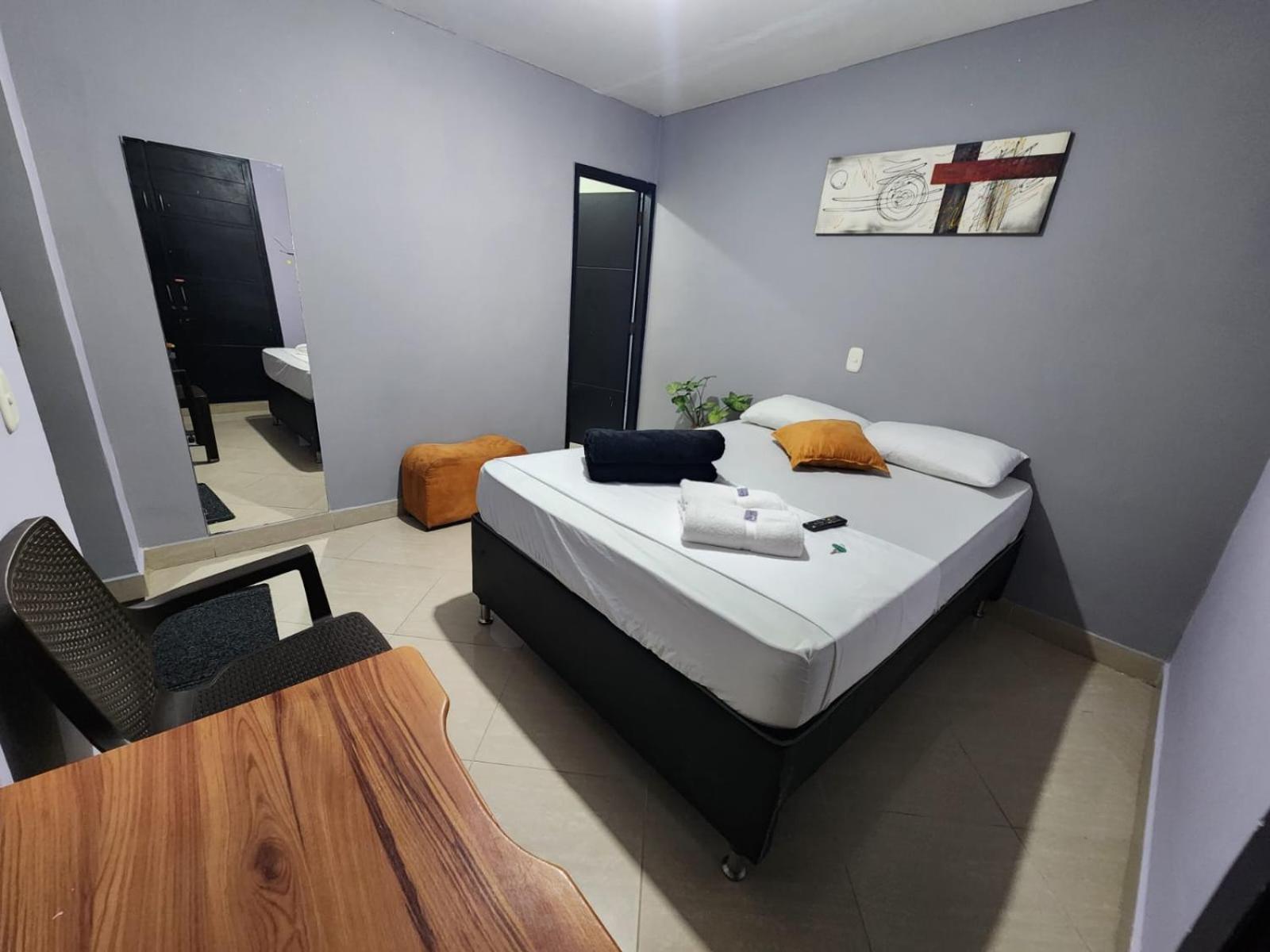 Hotel Laureles Home Medellín Exteriör bild