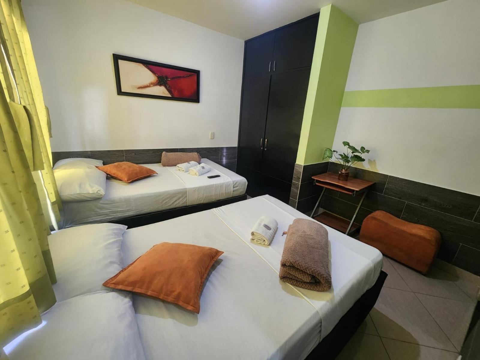 Hotel Laureles Home Medellín Exteriör bild