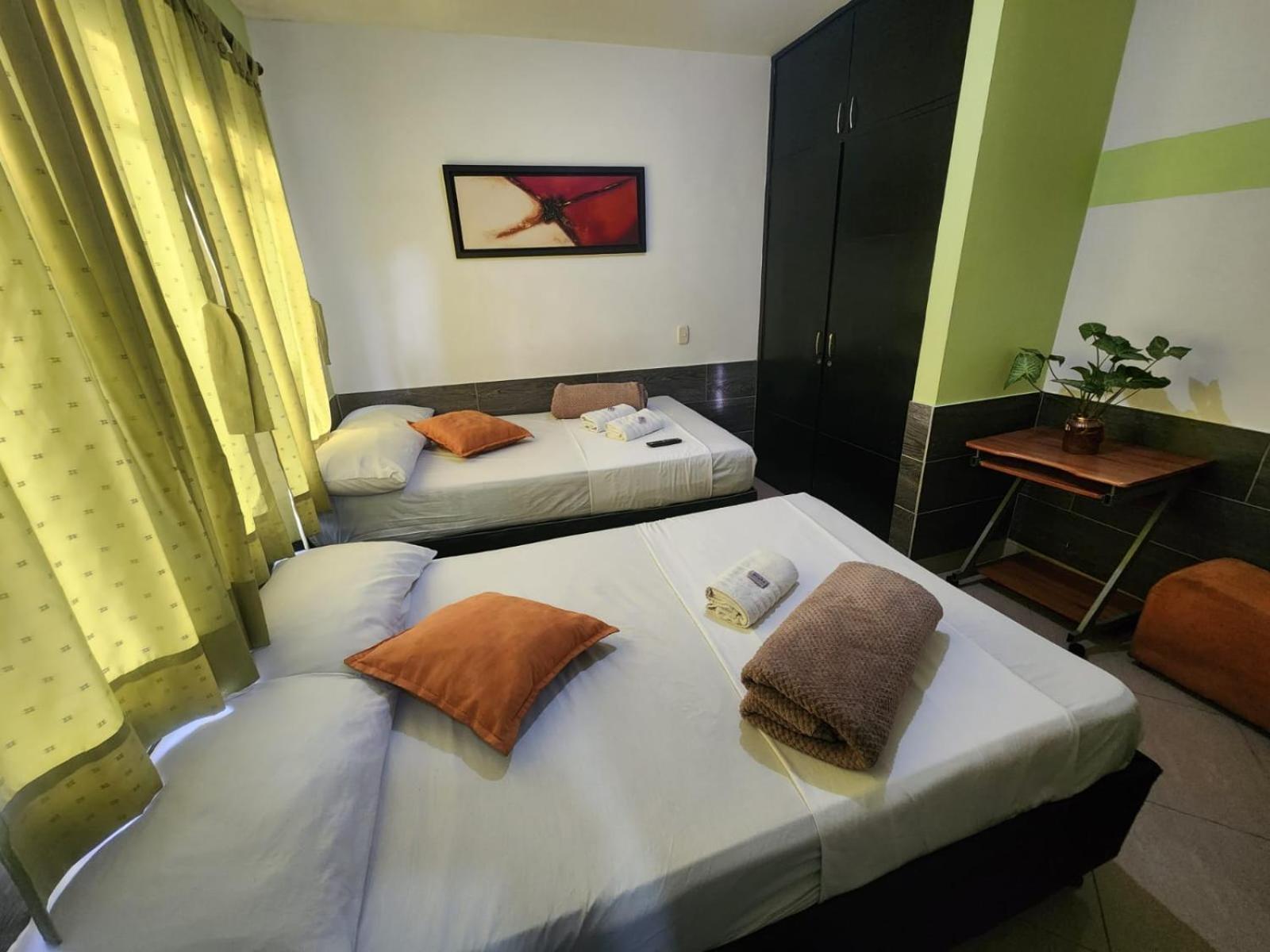 Hotel Laureles Home Medellín Exteriör bild