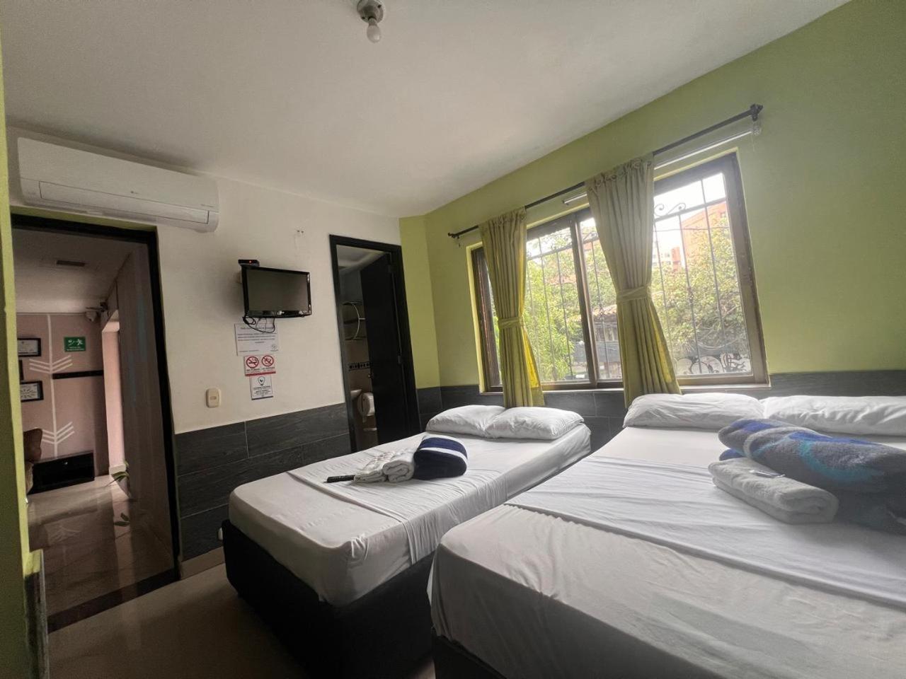 Hotel Laureles Home Medellín Exteriör bild